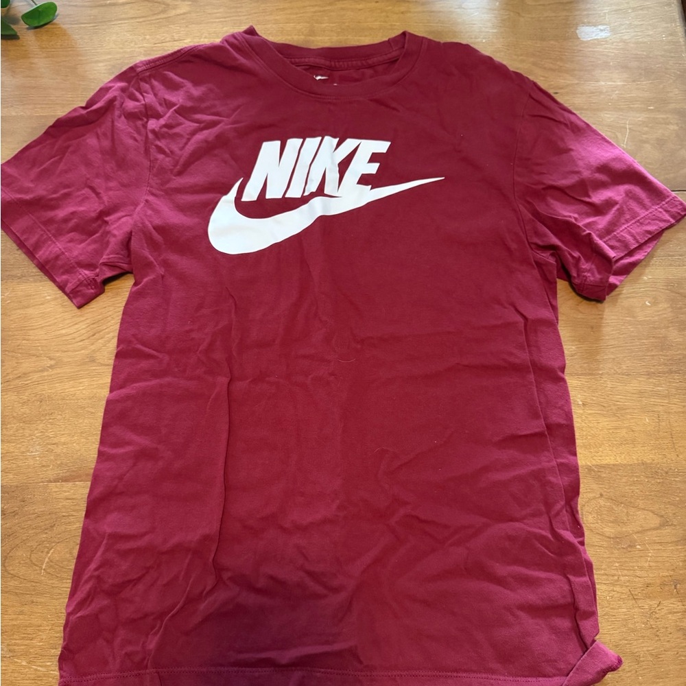 Nike Red Short Sleeve Tee Iconic Swoosh